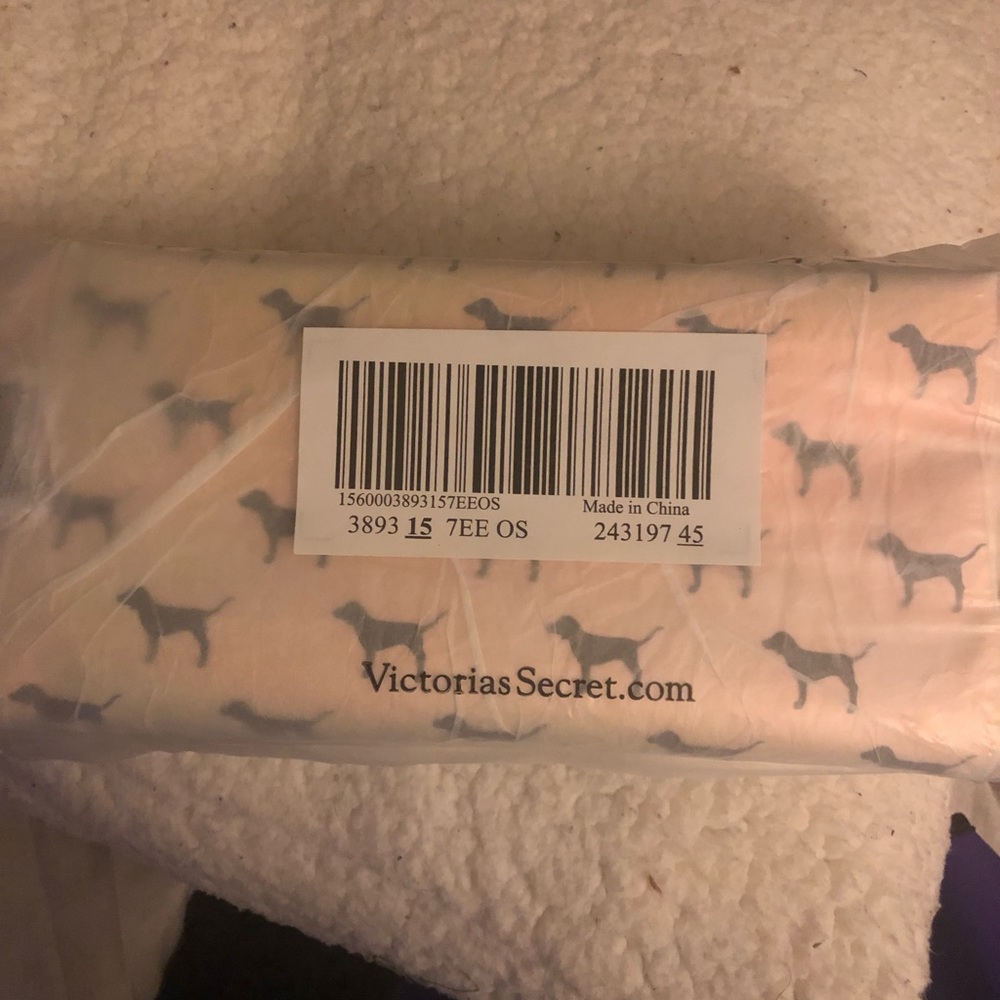 FREE VS PINK makeup bag